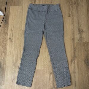 Paniz Black and White Cropped Micro Herringbone Geometric Weave Skinny Pant 6